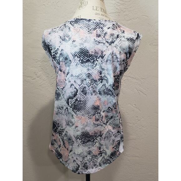 Jessica Simpson Active Multi Color Snake Design Sleeveless Scoop Neck Shirt Top - Picture 3 of 7